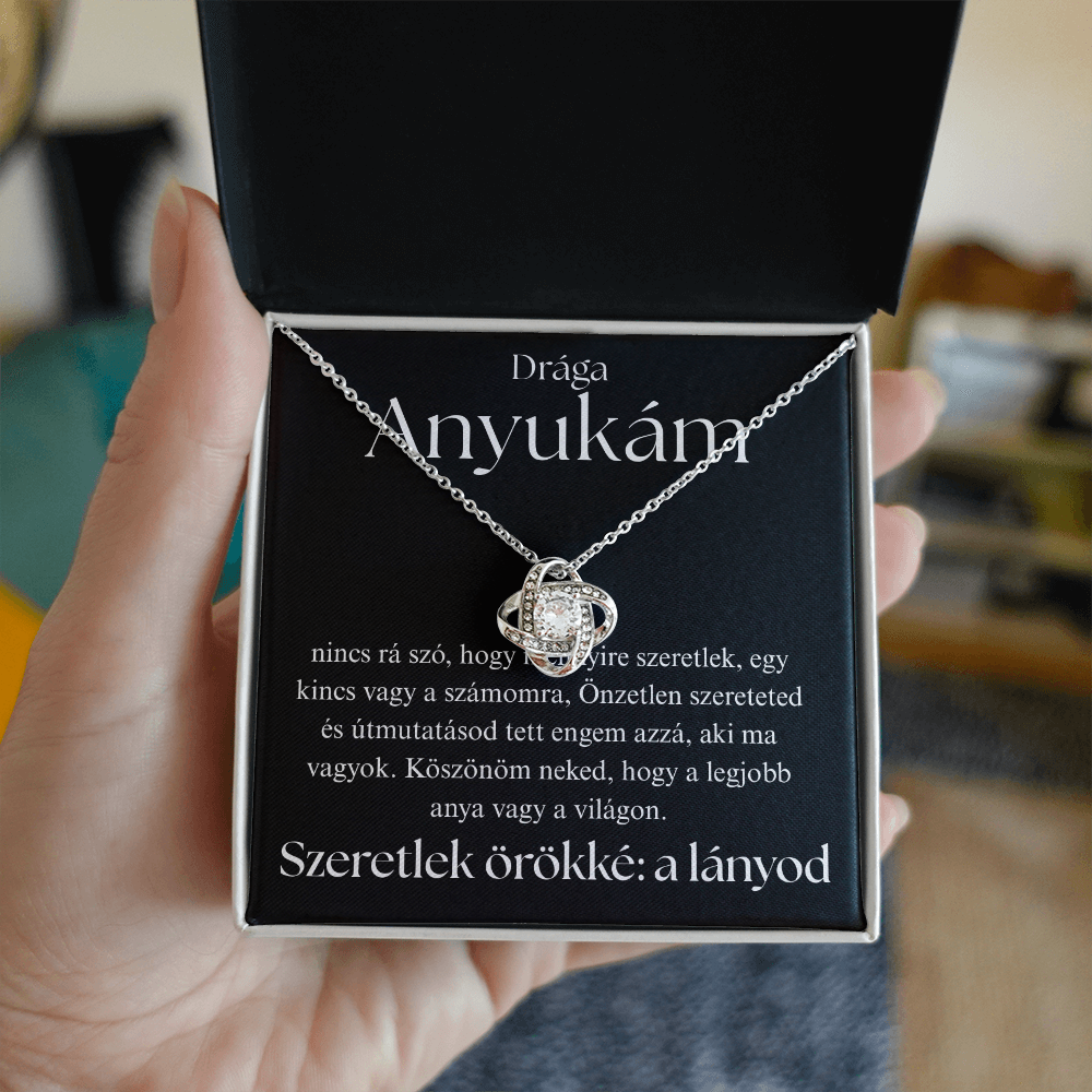 Lánytól anyáig